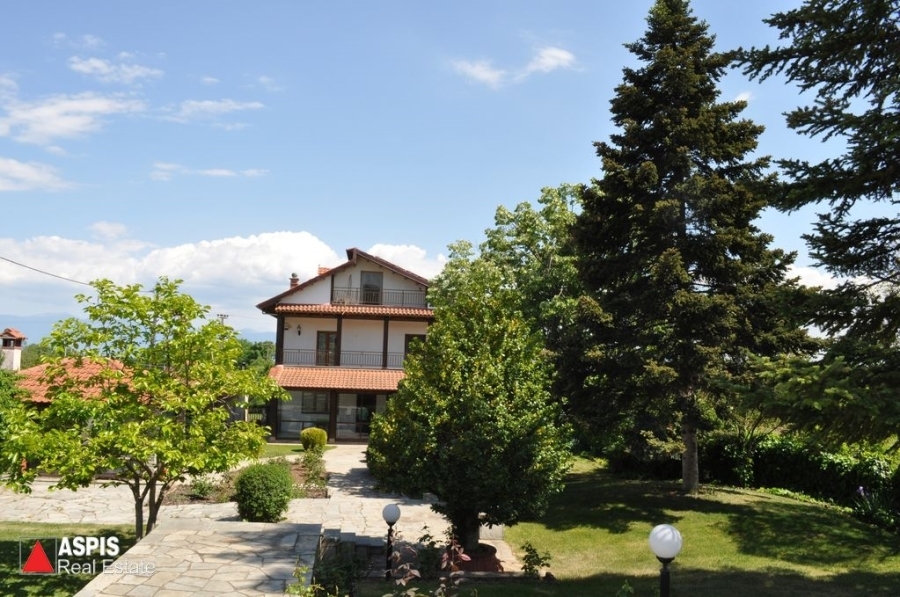(For Sale) Residential Detached house || Kozani/Kozani - 280 Sq.m, 4 Bedrooms, 245.000€