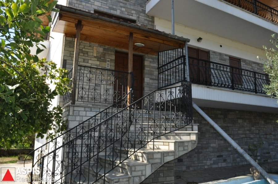 (For Sale) Residential Detached house || Kozani/Servia - 211 Sq.m, 120.000€