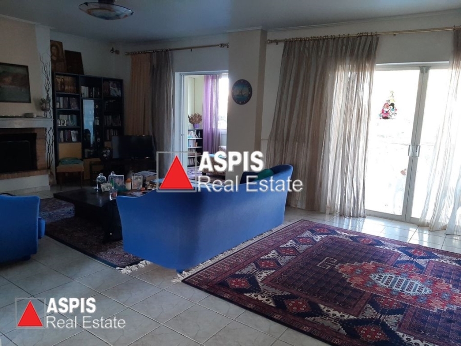 (For Sale) Residential Floor Apartment || Athens North/Marousi - 180 Sq.m, 3 Bedrooms, 430.000€