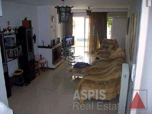 (For Sale) Residential Maisonette || Athens North/Nea Ionia - 261 Sq.m, 4 Bedrooms, 450.000€