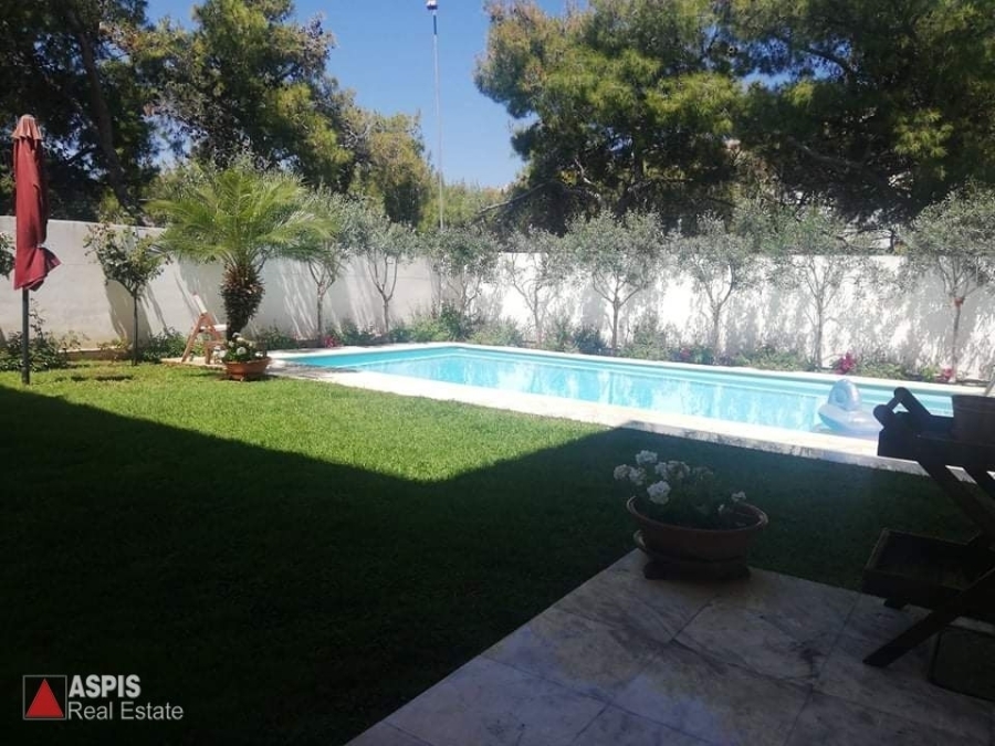 (For Sale) Residential Detached house || East Attica/Saronida - 340 Sq.m, 3 Bedrooms, 1.000.000€