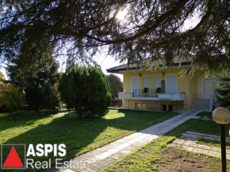 (For Sale) Residential Detached house || Thessaloniki Suburbs/Thermi - 360 Sq.m, 6 Bedrooms, 280.000€