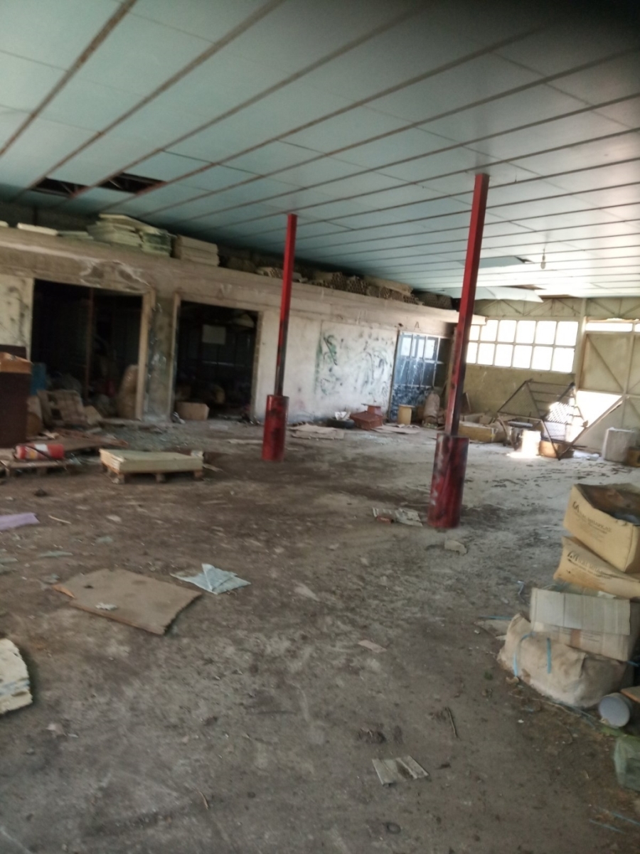 (For Sale) Commercial Industrial Area || East Attica/Paiania - 2.750 Sq.m, 2.000.000€