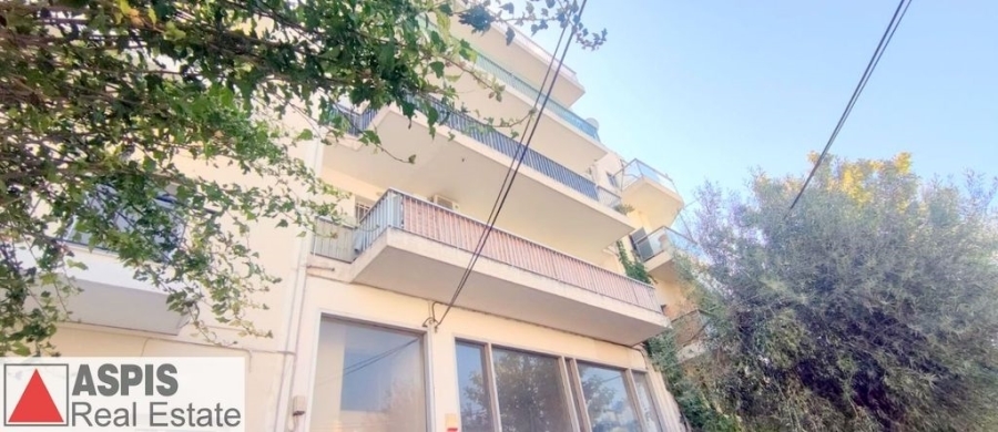 (For Sale) Commercial Retail Shop || Athens Center/Chalkidona - 80 Sq.m, 150.000€