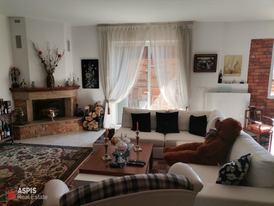 (For Sale) Residential Detached house || East Attica/Palaia Phokaia - 310 Sq.m, 3 Bedrooms, 580.000€