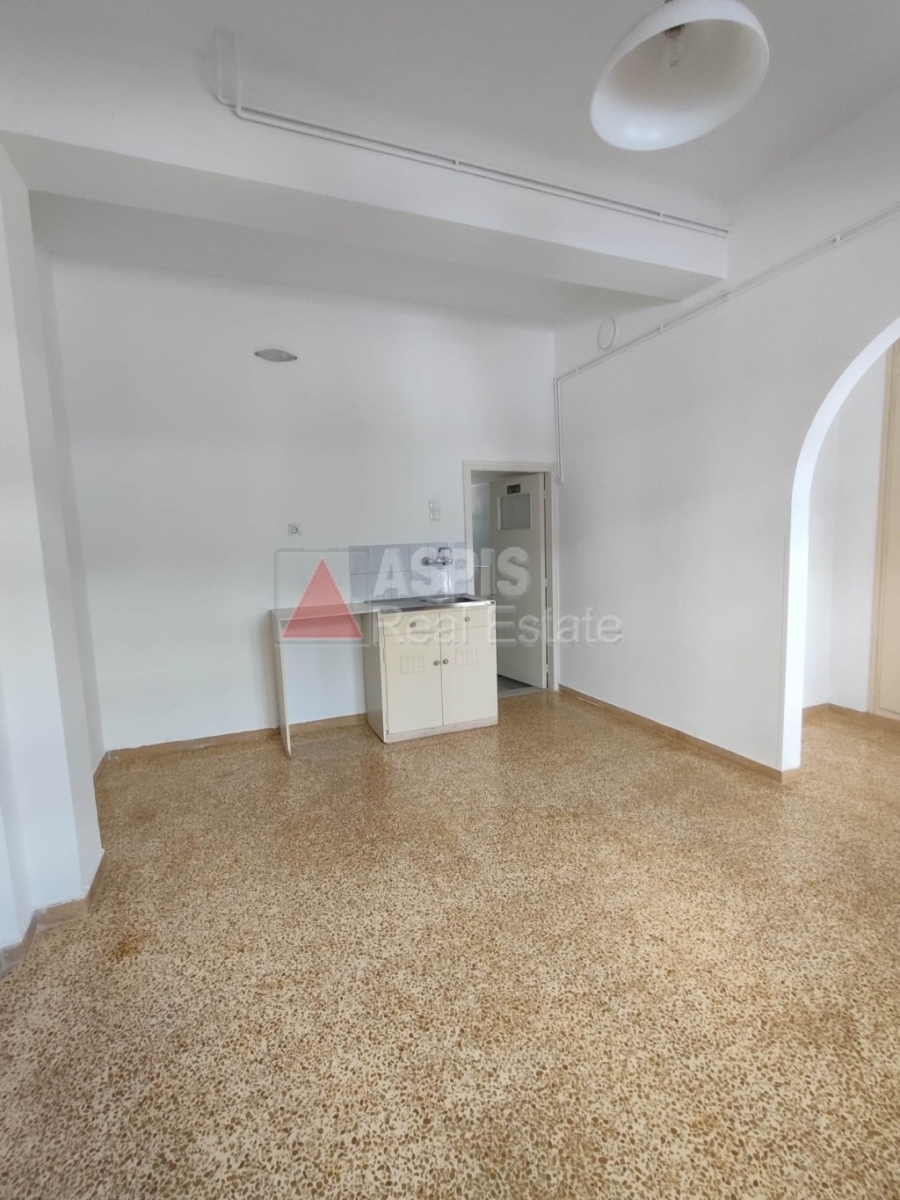 (For Rent) Commercial Office || Lesvos/Mytilini - 27 Sq.m, 200€