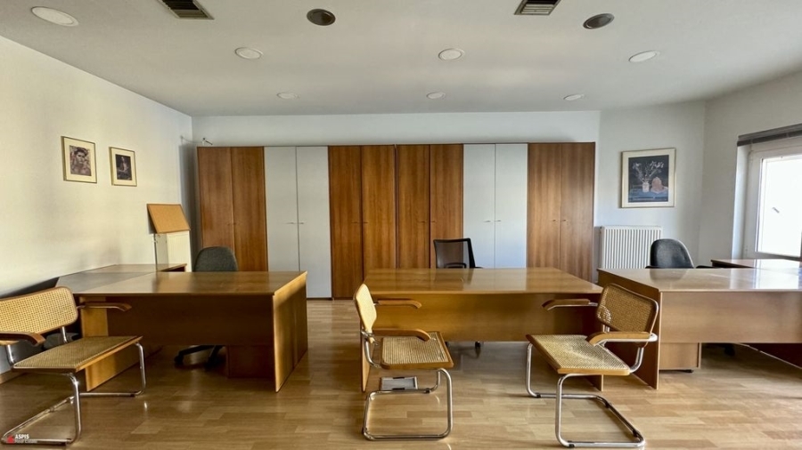(Προς Ενοικίαση) Επαγγελματικός Χώρος Γραφείο || Ν. Εύβοιας/Χαλκίδα - 83 τ.μ, 600€
