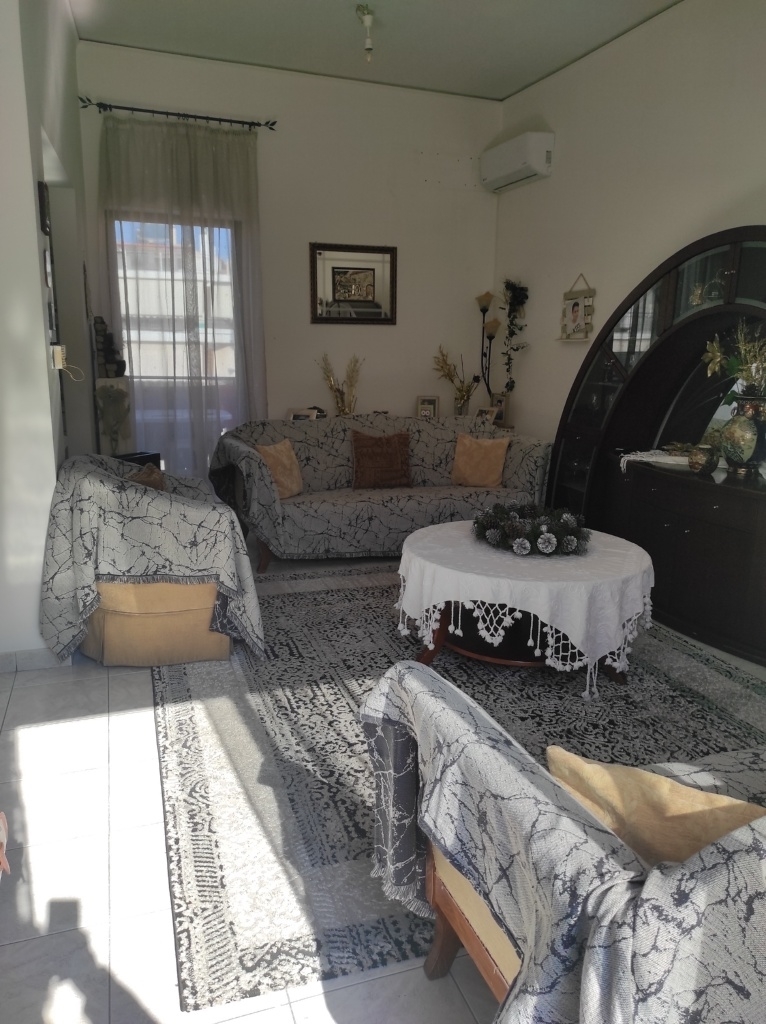 (For Sale) Residential Floor Apartment || Athens West/Ilion-Nea Liosia - 70 Sq.m, 2 Bedrooms, 110.000€