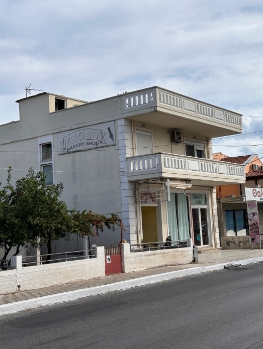 (For Sale) Residential Building || Chania/Souda - 260 Sq.m, 215.000€