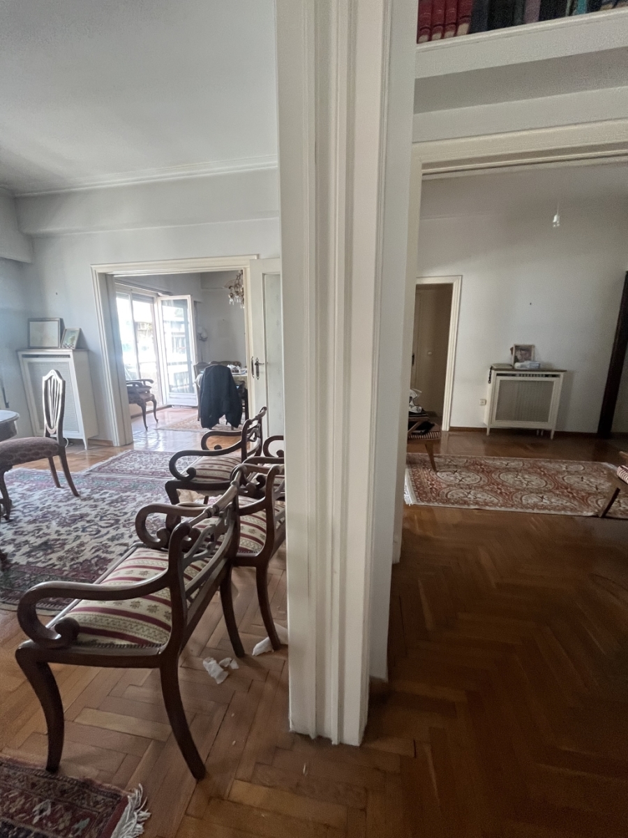 (For Sale) Residential Floor Apartment || Athens Center/Athens - 150 Sq.m, 3 Bedrooms, 145.000€