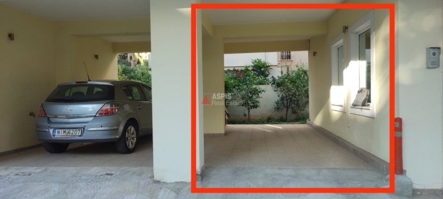 (For Rent) Other Properties Open ground Parking || Athens North/Agia Paraskevi - 14 Sq.m, 100€