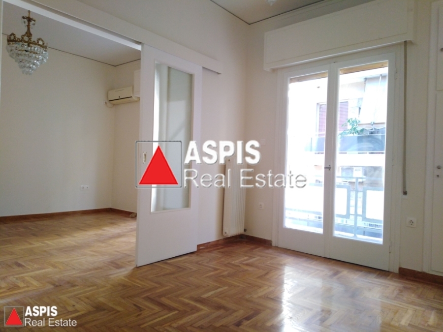 (For Sale) Residential Apartment || Piraias/Piraeus - 67 Sq.m, 2 Bedrooms, 190.000€