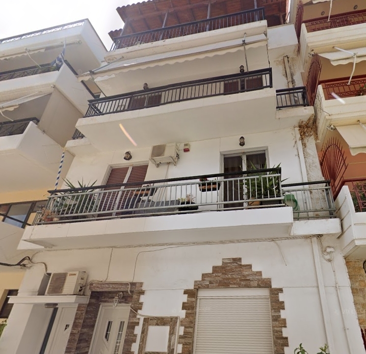 (For Auction) Residential Apartment || Piraias/Keratsini - 105 Sq.m, 3 Bedrooms, 84.000€