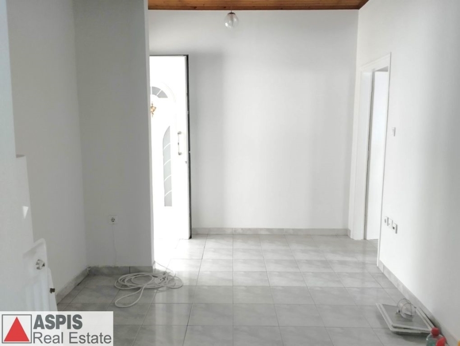 (For Sale) Residential Detached house || Athens North/Metamorfosis - 62 Sq.m, 2 Bedrooms, 130.000€