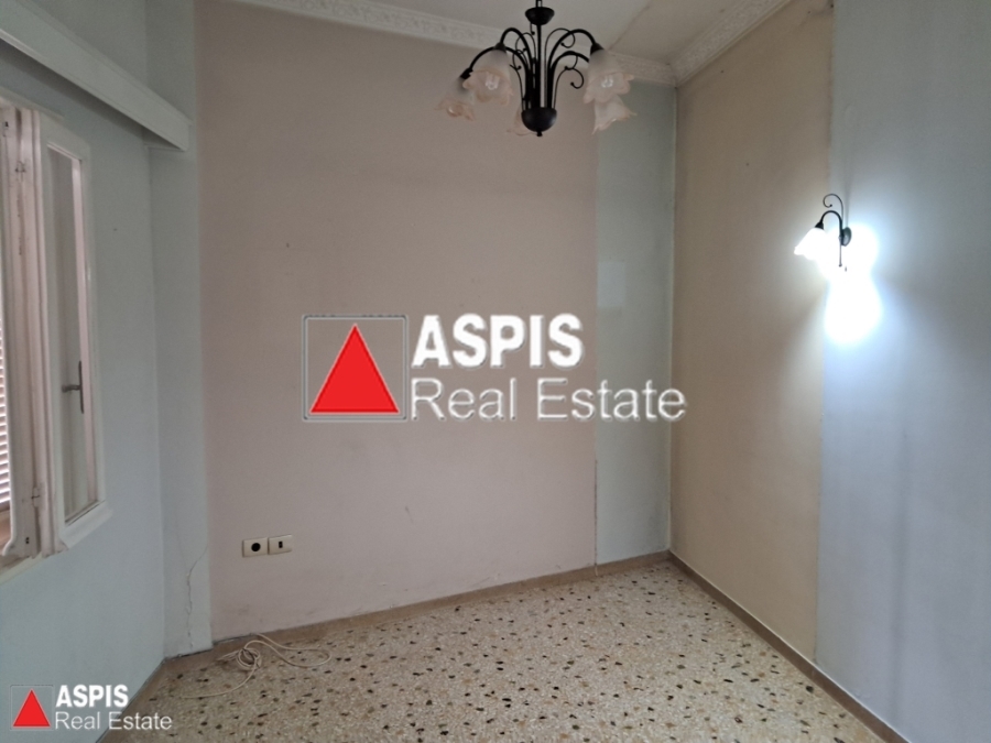 (For Sale) Residential Apartment || Piraias/Korydallos - 65 Sq.m, 2 Bedrooms, 75.000€