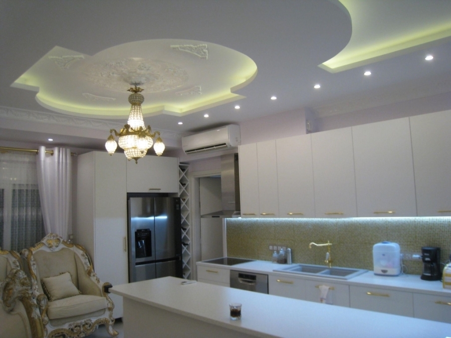 (For Sale) Residential Floor Apartment || Piraias/Piraeus - 152 Sq.m, 3 Bedrooms, 420.000€